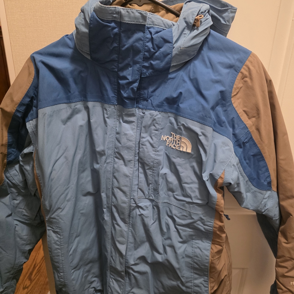 The North Face Womens Two-Tone Blue and Brown Ski Jacket
